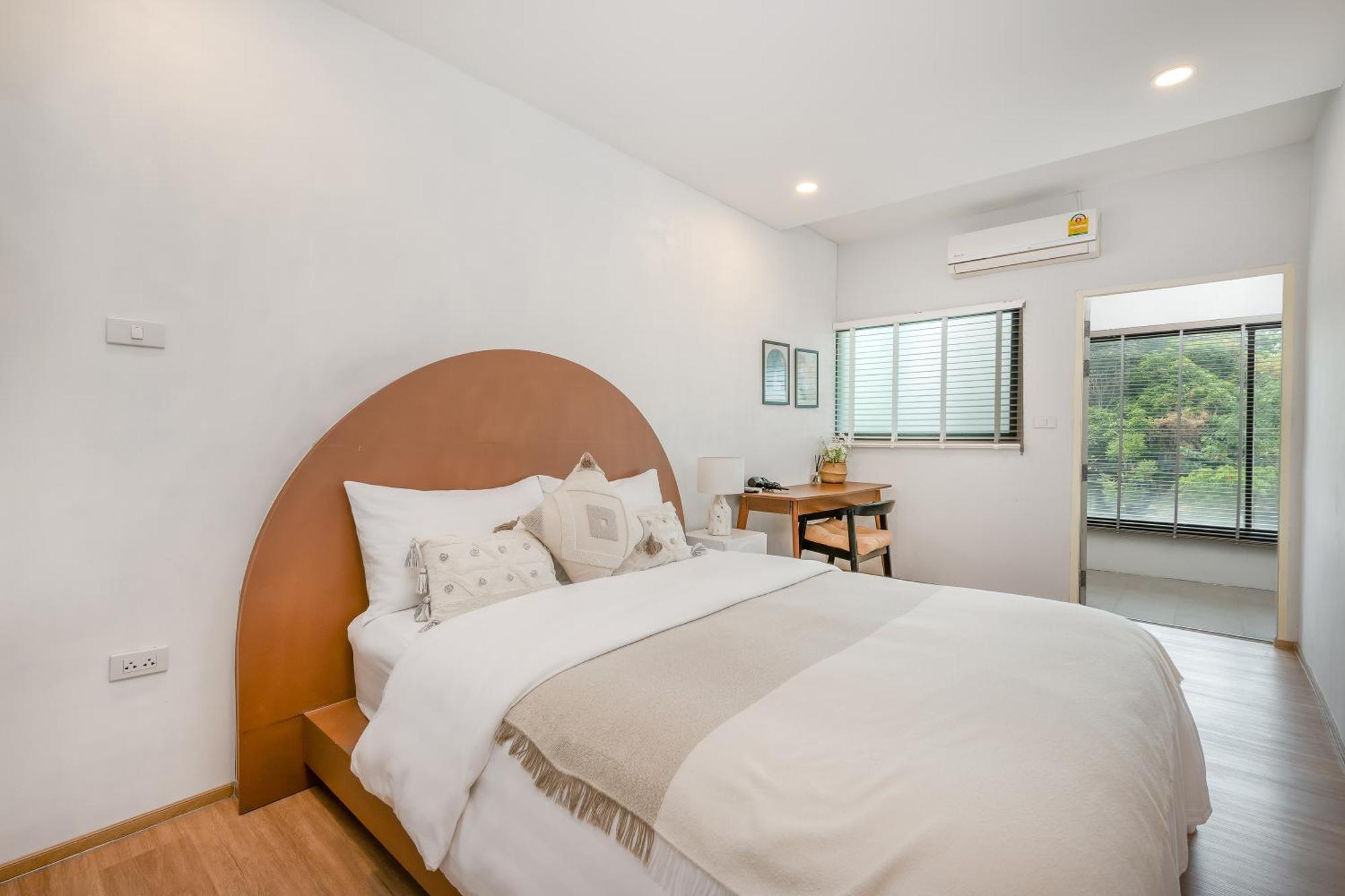 Digital Nomad 5br House Fast Wi-fi In Nimmanhemin Villa *